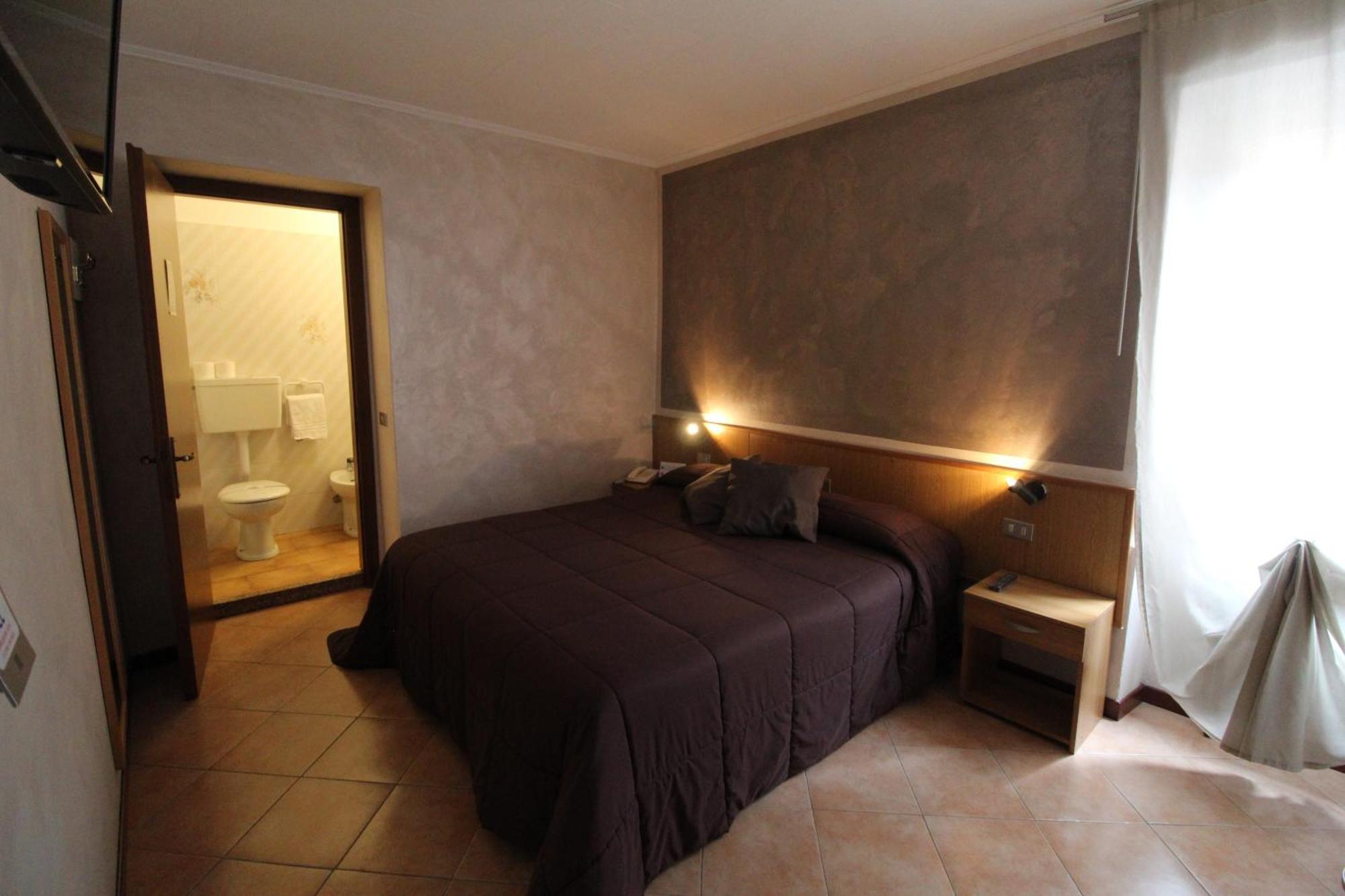 Hotel Avogadro San Pellegrino Terme Buitenkant foto